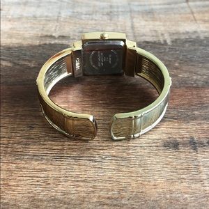 Accessories - Quartz Watch Accessories - Quartz Watch